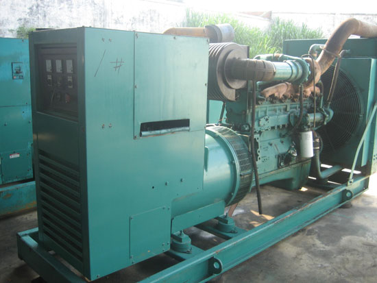长春租赁发电机- 发电机碳刷磨损的原因是什么