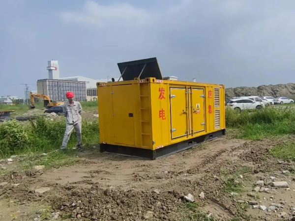 长春200KW柴油发电机机组每小时的油耗量受哪些因素影响？